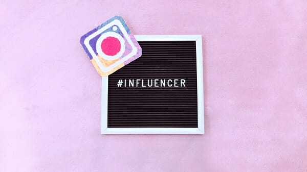 Influenceurs-reseaux-sociaux-entreprise