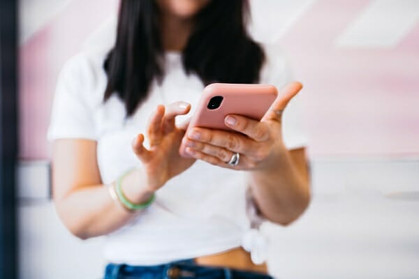 Influenceurs-reseaux-sociaux-entreprise