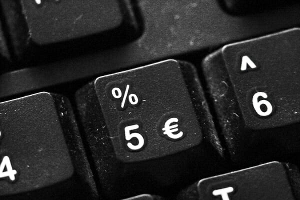 symbole euro clavier devis formation wordpress